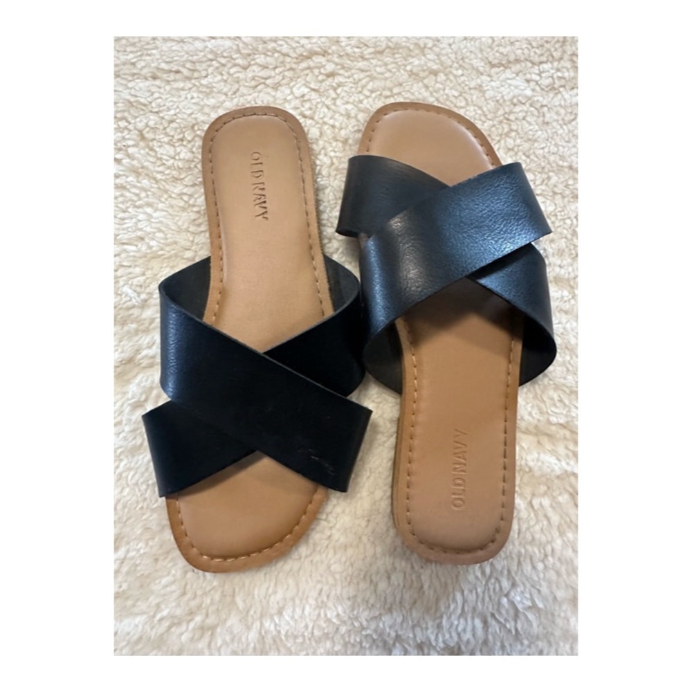 Old Navy Criss
Cross Sandals